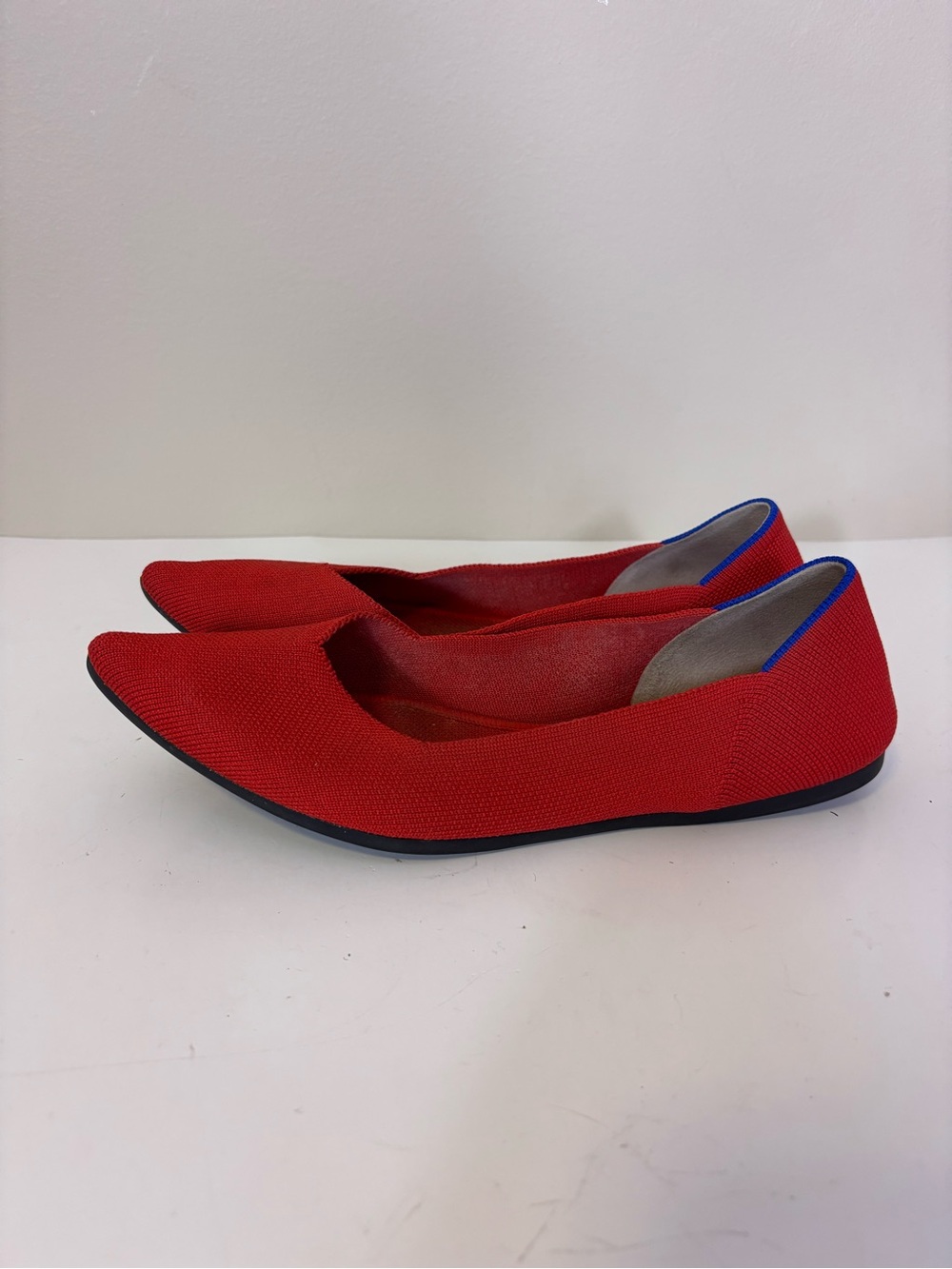 Rothy's Red Pointed Knit Ballet Flats with Blue Trim 9